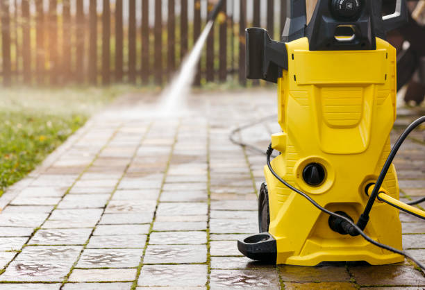 Best Graffiti Removal Services in Country Clu, CA