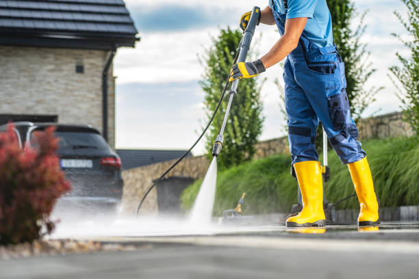 Best Vinyl Siding Pressure Washing in Country Clu, CA